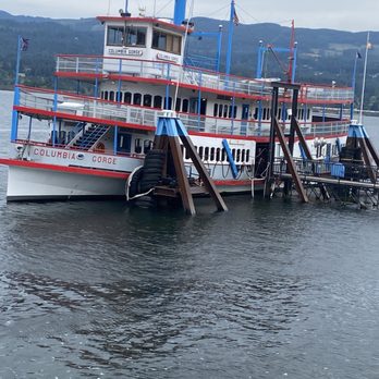 Sternwheeler Columbia Gorge Cruises - Paddle bd wheel boat - Boat Charters Near Me - Cascade Locks, Oregon
