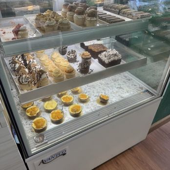 The Sweet creamery - Desserts but they do look quite old - Desserts Near Me - St. Louis, Missouri The Sweet creamery - Desserts but they do look quite old - Desserts Near Me - St. Louis, Missouri