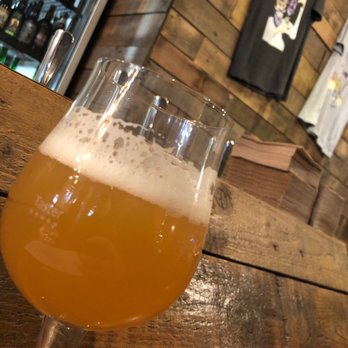 The Hanging Bat Beer Cafe - Breweries Near Me - Edinburgh, EDH