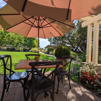 DeLoach Vineyards - Wineries Near Me - Santa Rosa, California
