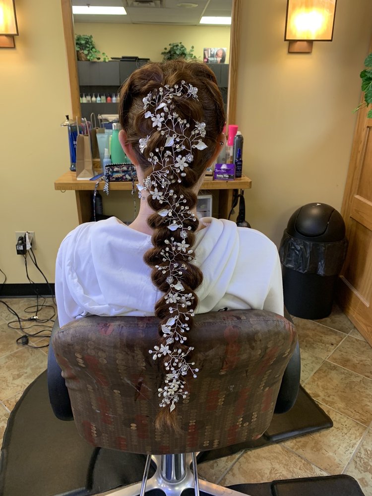 LISA V INC DBA O’BRIENS SALON Updated October 2024 12 Photos & 11 Reviews 192 Rutland