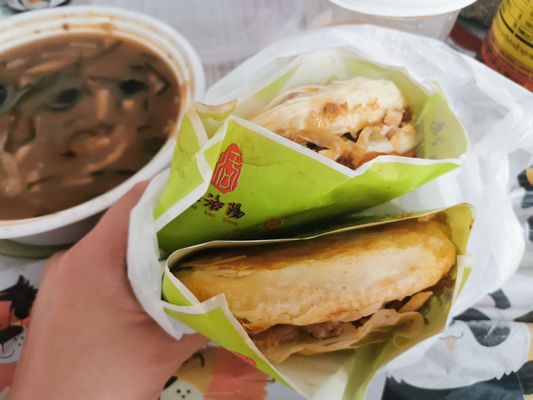 Old Luo Yang by null