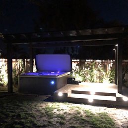 Hamilton hot tub (Sundance) delivered on time and within budget by Champagne Spas