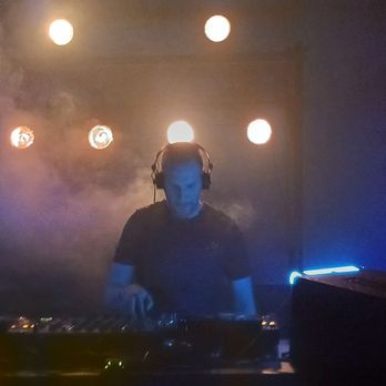 Fulton Market Kitchen - Alex Sonata and TheRio in the mix - New American Near Me - Chicago, Illinois