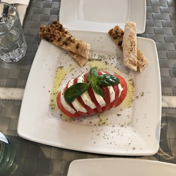 Spacca Napoli - Caprese Salad - Italian Near Me - Warsaw, MZ Spacca Napoli - Caprese Salad - Italian Near Me - Warsaw, MZ