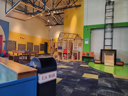 Santa Fe Children's Museum by null