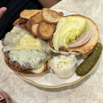 Hildebrandt's - Burger with Fries - Ice Cream & Frozen Yogurt Near Me - Williston Park, New York Hildebrandt's - Burger with Fries - Ice Cream & Frozen Yogurt Near Me - Williston Park, New York