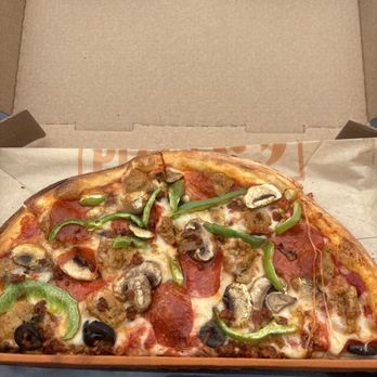 Blaze Pizza - pepperoni mushrooms, olives, regular sauce, cheese, sausage, bell pepper - Salad Near Me - Henderson, Nevada Blaze Pizza - pepperoni mushrooms, olives, regular sauce, cheese, sausage, bell pepper - Salad Near Me - Henderson, Nevada