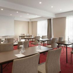 Ramada Encore İstanbul Bayrampaşa - Meeting Room