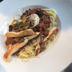 Nuovo - Pasta with bolognese sauce and grilled chicken