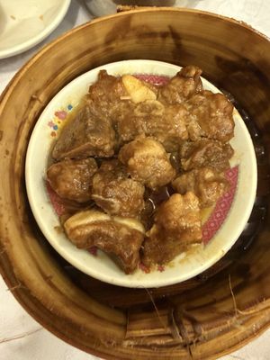 Luk Yu Tea House by null