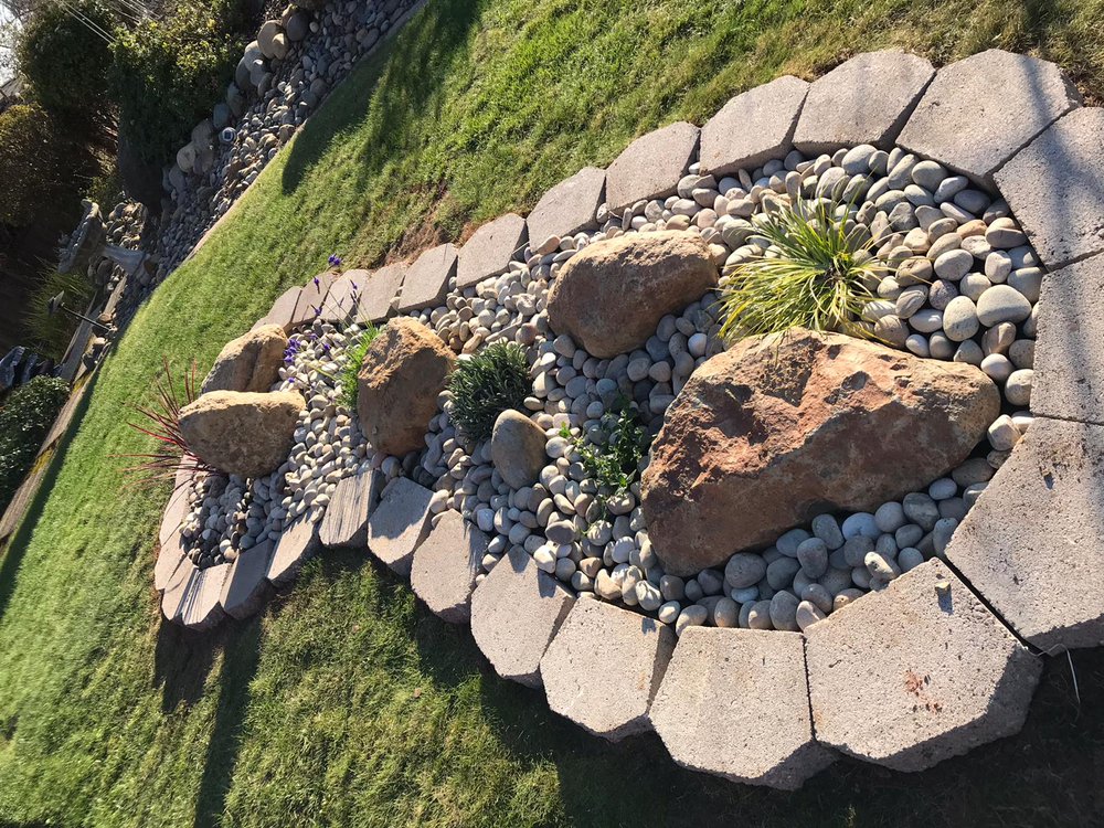 Slide of Reynoso Roofing and Fencing