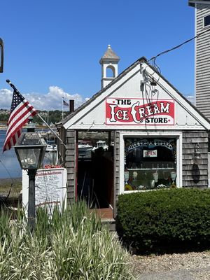 The Ice Cream Store by null