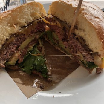 Little Stack Haystack Burgers - El tres burger - Burgers Near Me - Richardson, Texas
