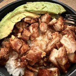 Chicken bowl with 3 pieces of chicken basically. Chicken bowl with 3 pieces of chicken basically.