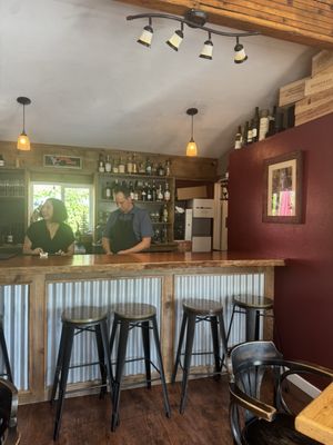 Woods Bay Wine by null