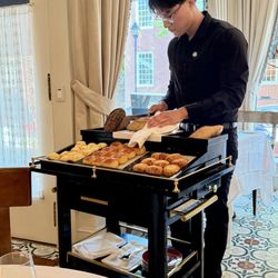Bas Rouge - Bread cart service