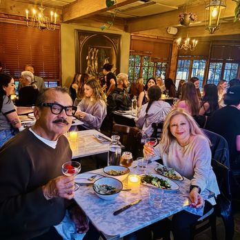 Bacari Sherman Oaks - Dinning area. - Mediterranean Near Me - Sherman Oaks, California