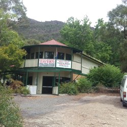 Halls Gap Tavern - Outside