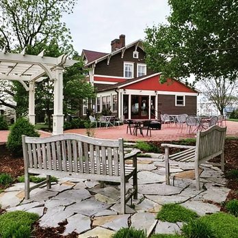 Soup-N-Such Bistro - The back patio and pergola - Wine Bars Near Me - Ferdinand, Indiana