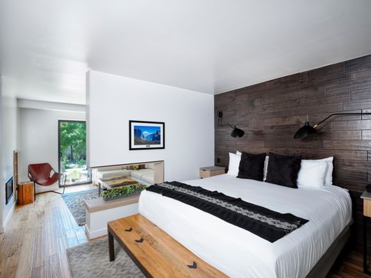 Tenaya Lodge at Yosemite by null