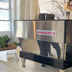 Black Dot Cafe - La Marzoco espresso machine = good coffee