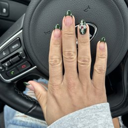 Holiday nails