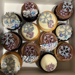 Honeycomb Pastries - Cupcakes