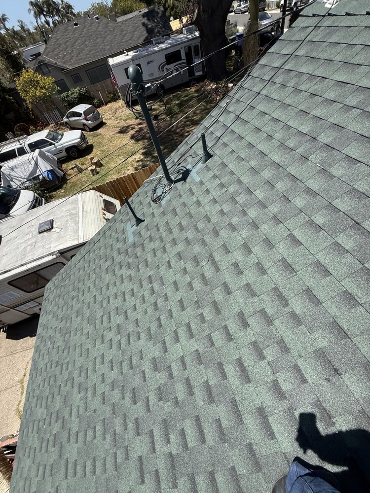 Slide of Independent Roofing