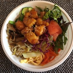 The Flying Pan - The flying pan always delivers with its amazing bibimbap. This is the chicken with buckwheat noodles