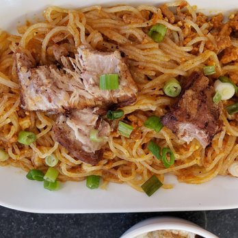 Gracie's Cuisine - Palabok - Filipino Near Me - Everett, Washington Gracie's Cuisine - Palabok - Filipino Near Me - Everett, Washington