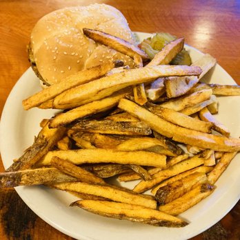 Ray's Tavern - Garden Burger - Burgers Near Me - Green River, Utah Ray's Tavern - Garden Burger - Burgers Near Me - Green River, Utah