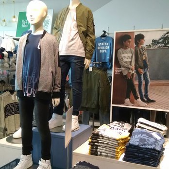 H&M - Boys stuff - Women's Clothing Near Me - Kapolei, Hawaii
