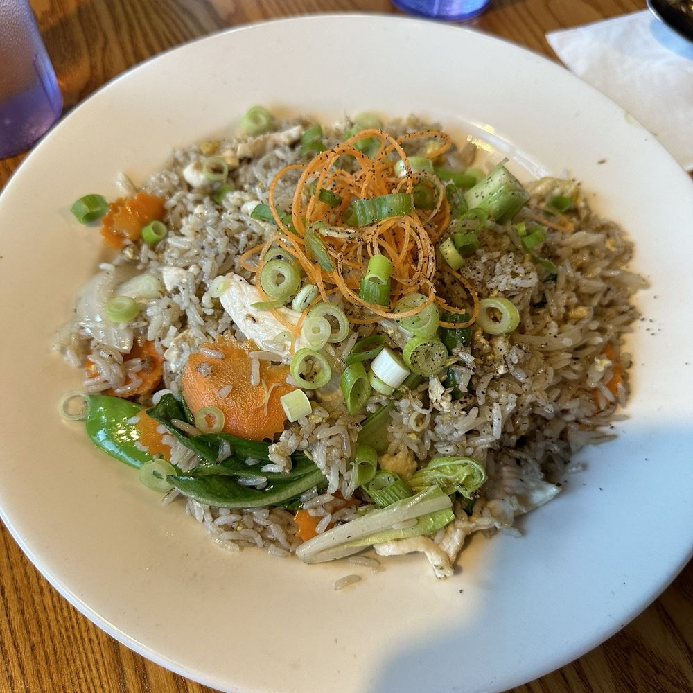 Seng’s Authentic Thai Cuisine - Thai Near Me - Huntsville, Ontario Seng’s Authentic Thai Cuisine - Thai Near Me - Huntsville, Ontario