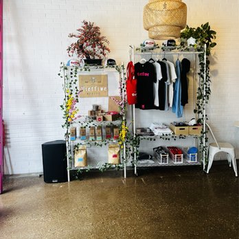 Vietfive Coffee - Chicago - Vietfive gear - Coffee & Tea Near Me - Chicago, Illinois Vietfive Coffee - Chicago - Vietfive gear - Coffee & Tea Near Me - Chicago, Illinois
