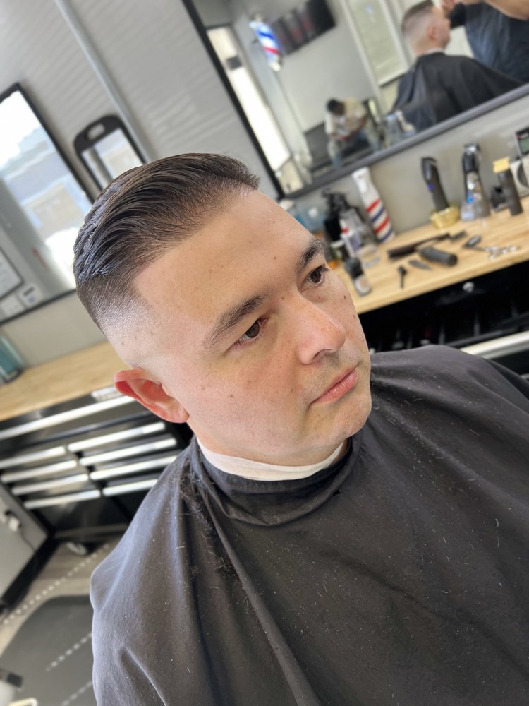 FRESH KUTZ 11 Photos 579 Goodman Rd E, Southaven