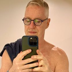 Gabby's Barber Shop - Dave Cullen haircut by Jeff Gabby's barbershop Chicago