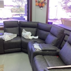 Izzys Appliances and more - Sofa