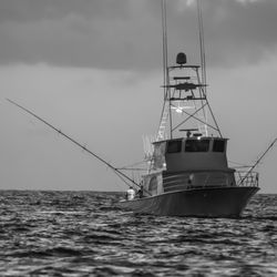 Intimidator Sportfishing - The Intimidator on the prowl!  See the tuna?