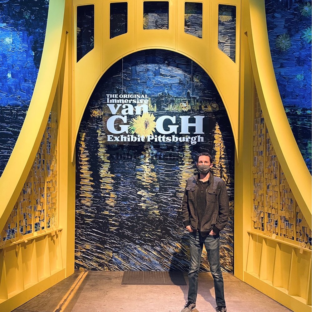 Immersive Van Gogh Exhibit Pittsburgh - Area to take pictures and selfies in the lobby was a nice touch and good marketing idea on their part. - Art Galleries Near Me - Pittsburgh, Pennsylvania Immersive Van Gogh Exhibit Pittsburgh - Area to take pictures and selfies in the lobby was a nice touch and good marketing idea on their part. - Art Galleries Near Me - Pittsburgh, Pennsylvania