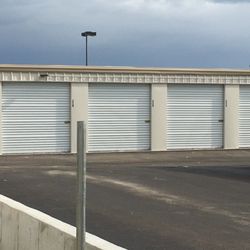 Grandview Storage - Wide Drive Aisles