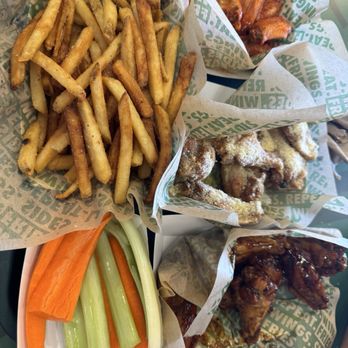 Wingstop - Combo meal - Chicken Wings Near Me - Moreno Valley, California
