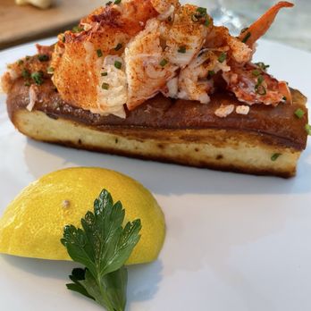 RH Rooftop Restaurant at RH Palo Alto - Lobster roll - Breakfast & Brunch Near Me - Palo Alto, California