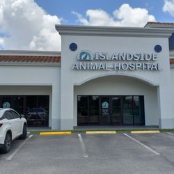 Islandside Veterinary Care and Surgical Center