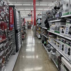 Cross Ace Hardware - Plumbing isle 9