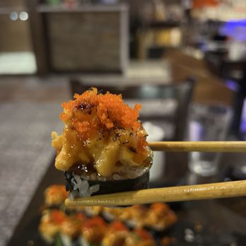Ukai Japanese Restaurant - Dynamite Roll - Japanese Near Me - Chicago, Illinois
