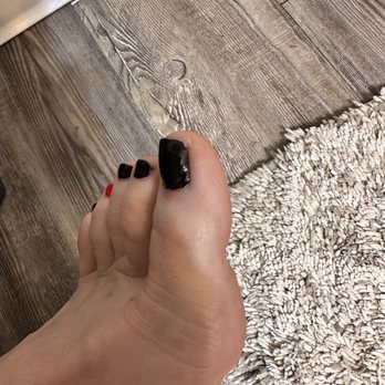 Blue Bliss Nails Spa - Toenail 2 days after gel pedi. Unacceptable!!!! - Nail Salons Near Me - Chandler, Arizona