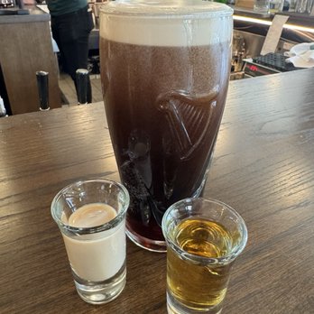 The Dawson - Guinness - Stout - Ireland (4.2) - American Near Me - Chicago, Illinois