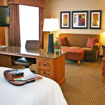 Hampton Inn & Suites Buffalo - Guest room - Hotels Near Me - Buffalo, Wyoming