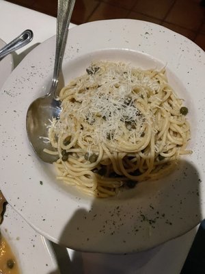 Gino's Restaurant by null